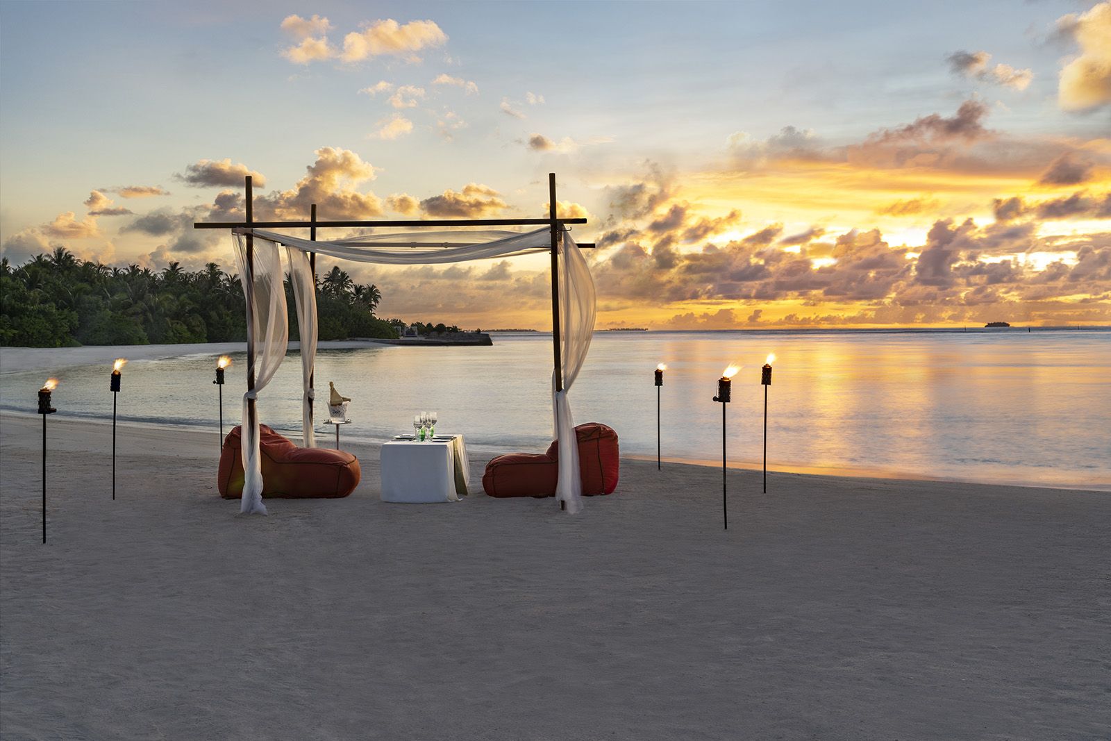 Destination Dining