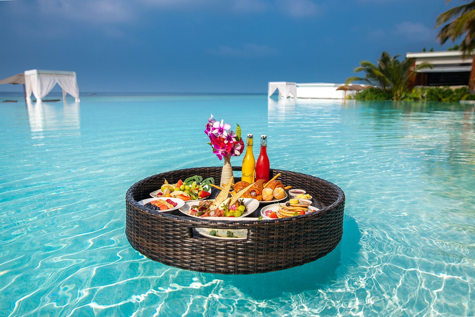 Floating Breakfast