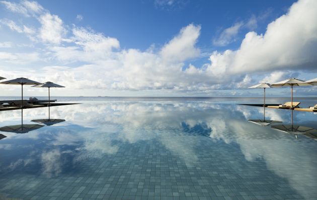 INFINITY POOL
