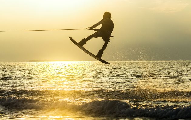 WAKEBOARDING